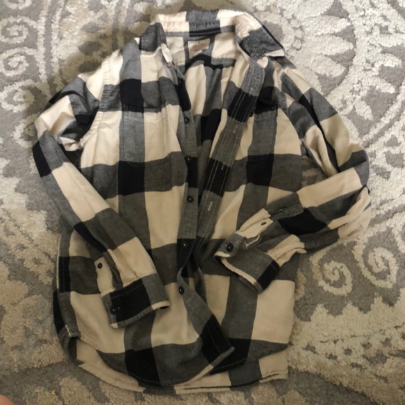 American Eagle Outfitters Other - American eagle large men’s flannel American Eagle Outfitters Other - American eagle large men’s flannel
